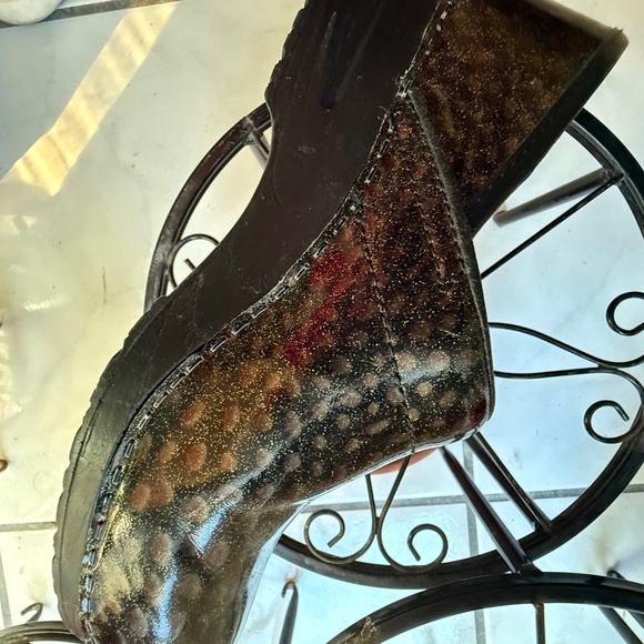 NWOT SANITAS SIZE 37 GREY LEOPARD PROFESSIONAL CLOGS - Picture 9 of 9